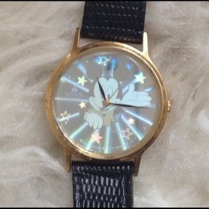 Mickey Mouse holographic watch in good condition